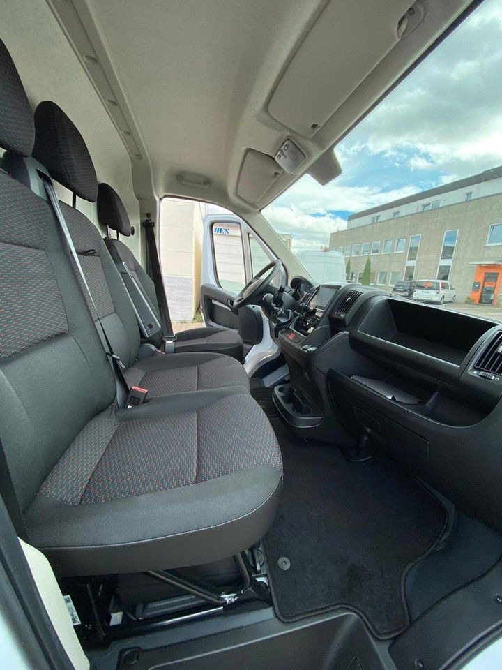 Jaunā Kravas mikroautobuss Opel Movano: foto 15 Jaunā Kravas mikroautobuss Opel Movano: foto 15