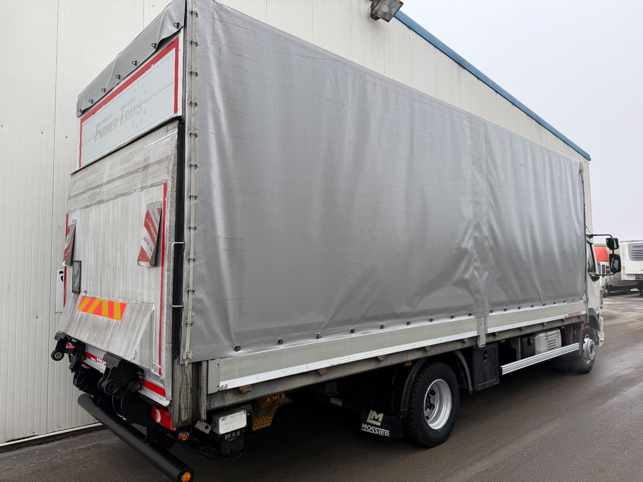 DAF LF 260 2T LBW TÜV neu - Kravas automašīna ar tentu: foto 4 DAF LF 260 2T LBW TÜV neu - Kravas automašīna ar tentu: foto 4