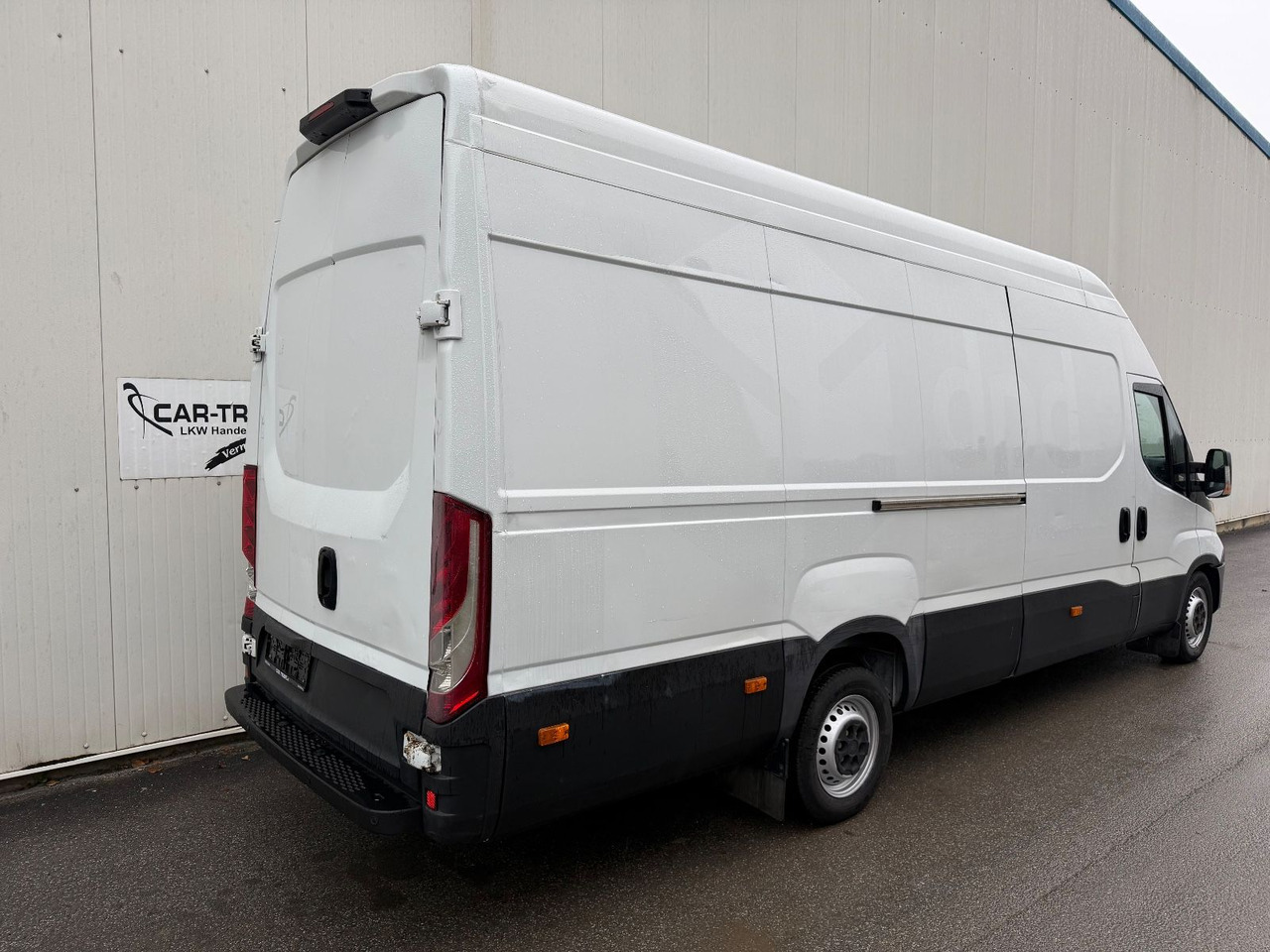 Iveco Daily 35S14 HiMatic L4H3 Maxi Iveco Daily 35S14 HiMatic L4H3 Maxi - Kravas mikroautobuss: foto 3 Iveco Daily 35S14 HiMatic L4H3 Maxi Iveco Daily 35S14 HiMatic L4H3 Maxi - Kravas mikroautobuss: foto 3
