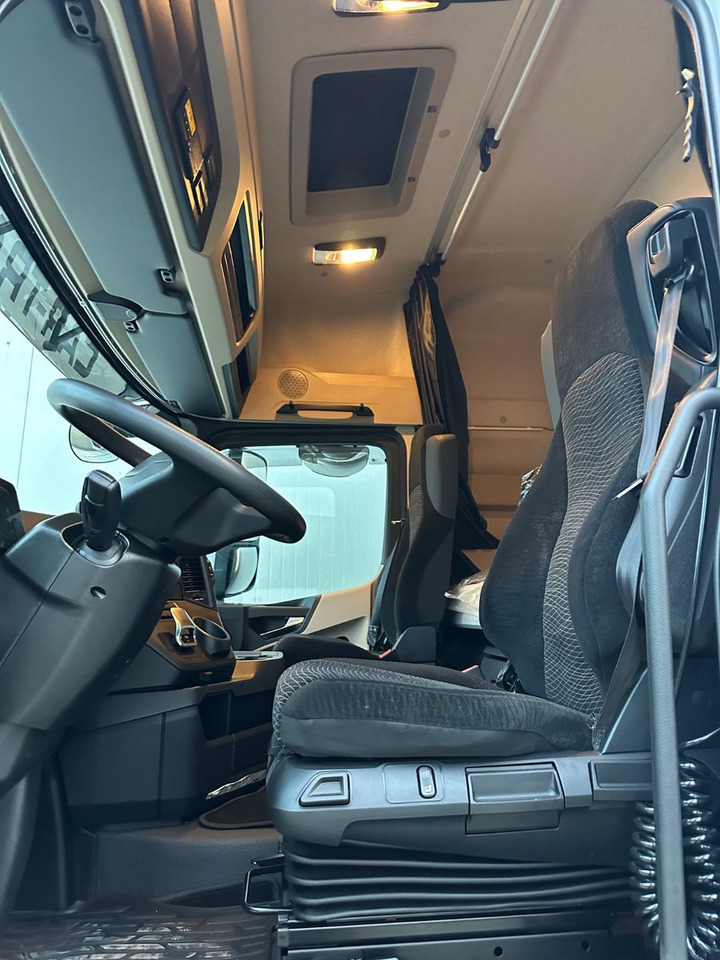 Mercedes-Benz Actros 2545  2T LBW - Konteineru vedējs/ Kravas automašīna ar noņemamā virsbūve: foto 3 Mercedes-Benz Actros 2545  2T LBW - Konteineru vedējs/ Kravas automašīna ar noņemamā virsbūve: foto 3