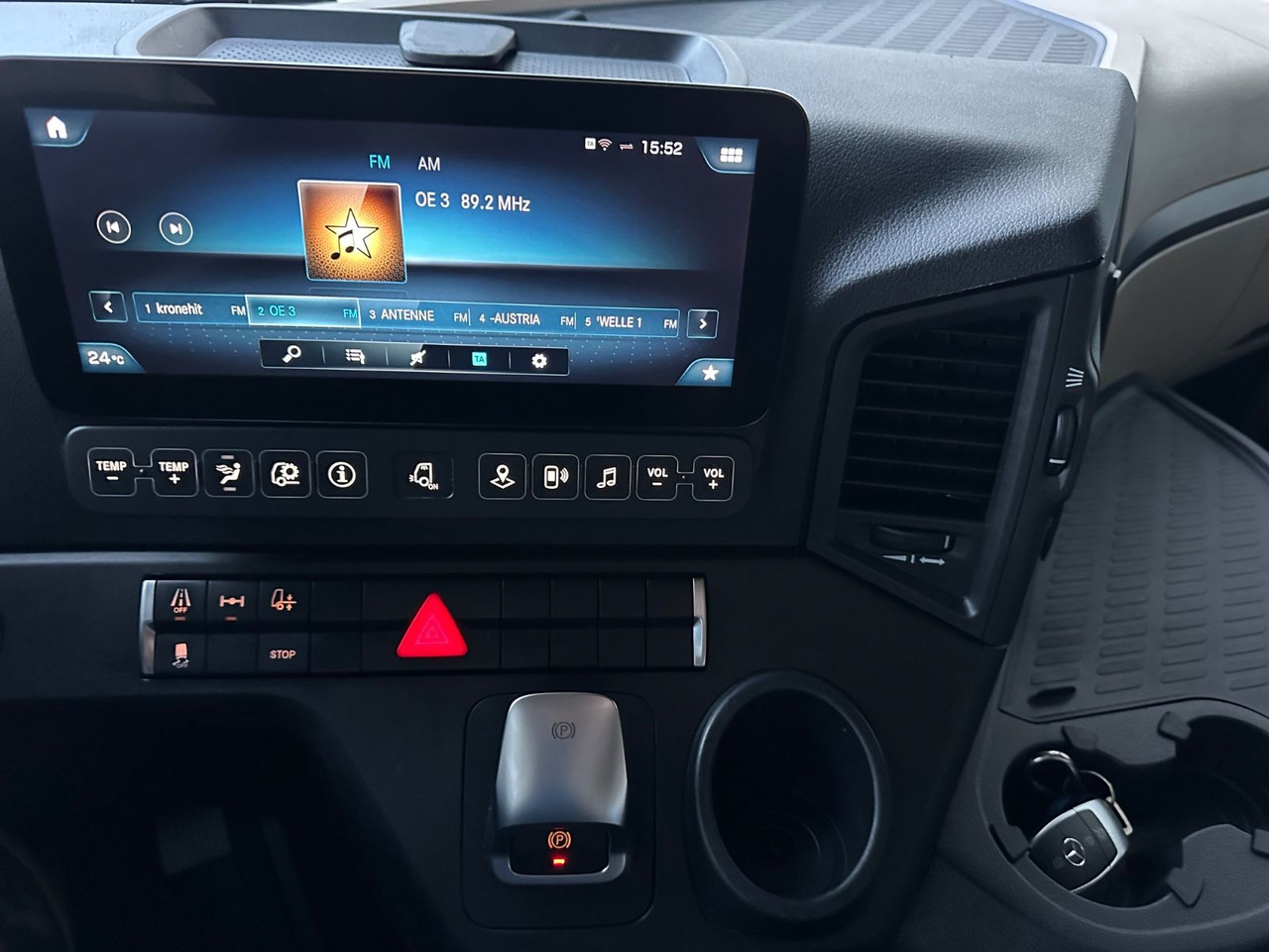 Mercedes-Benz Actros 2545  2T LBW - Konteineru vedējs/ Kravas automašīna ar noņemamā virsbūve: foto 4 Mercedes-Benz Actros 2545  2T LBW - Konteineru vedējs/ Kravas automašīna ar noņemamā virsbūve: foto 4