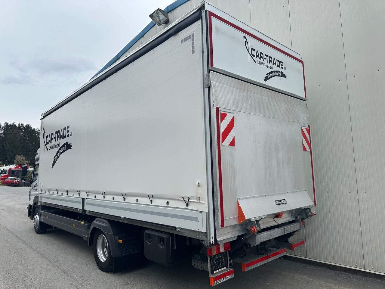 Mercedes-Benz Atego 1524 BigSpace LBW Navi/Kamera - Kravas automašīna ar tentu: foto 4 Mercedes-Benz Atego 1524 BigSpace LBW Navi/Kamera - Kravas automašīna ar tentu: foto 4