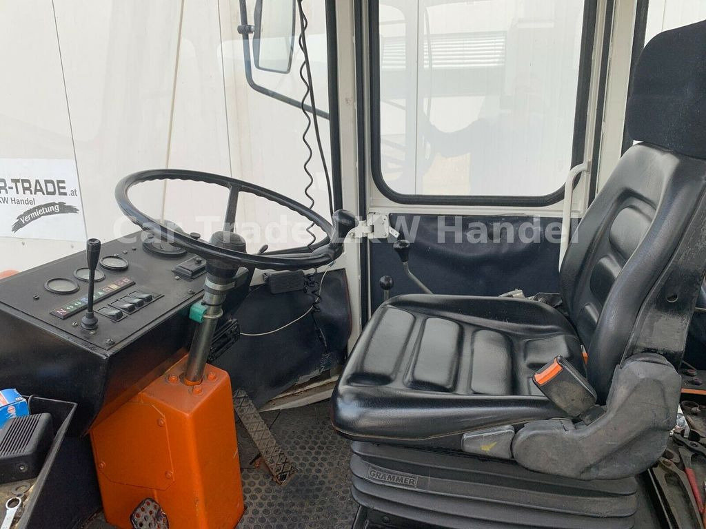 Schaeff SKB 902 Schaeff SKB 902 - Ekskavators-iekrāvējs: foto 5 Schaeff SKB 902 Schaeff SKB 902 - Ekskavators-iekrāvējs: foto 5