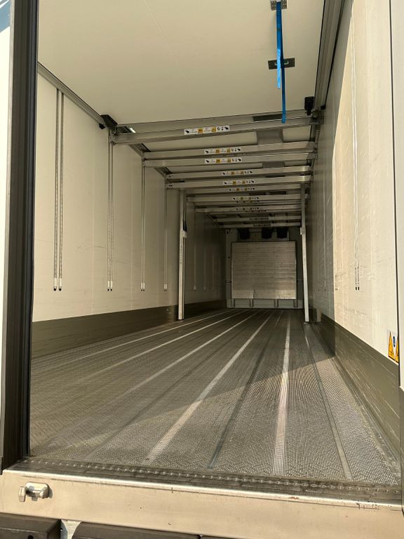 Puspiekabe refrižerators Schmitz Cargobull SKO 24  Cool V7  Pharma  DoppelStock Trennwand: foto 6