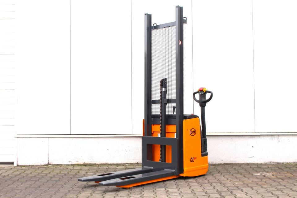 OM CL10,5ac - Batterie NEU - Krautņotājs: foto 1 OM CL10,5ac - Batterie NEU - Krautņotājs: foto 1