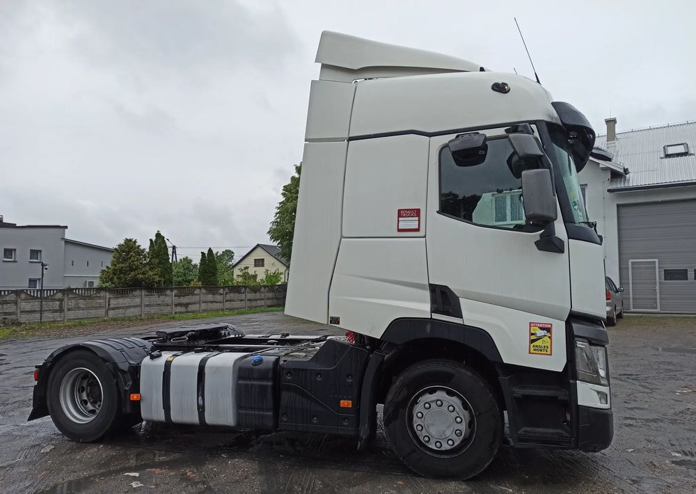 Renault T - Vilcējs: foto 2 Renault T - Vilcējs: foto 2