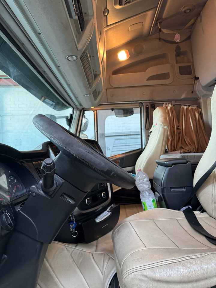 IVECO AS440T/P - Vilcējs: foto 4 IVECO AS440T/P - Vilcējs: foto 4