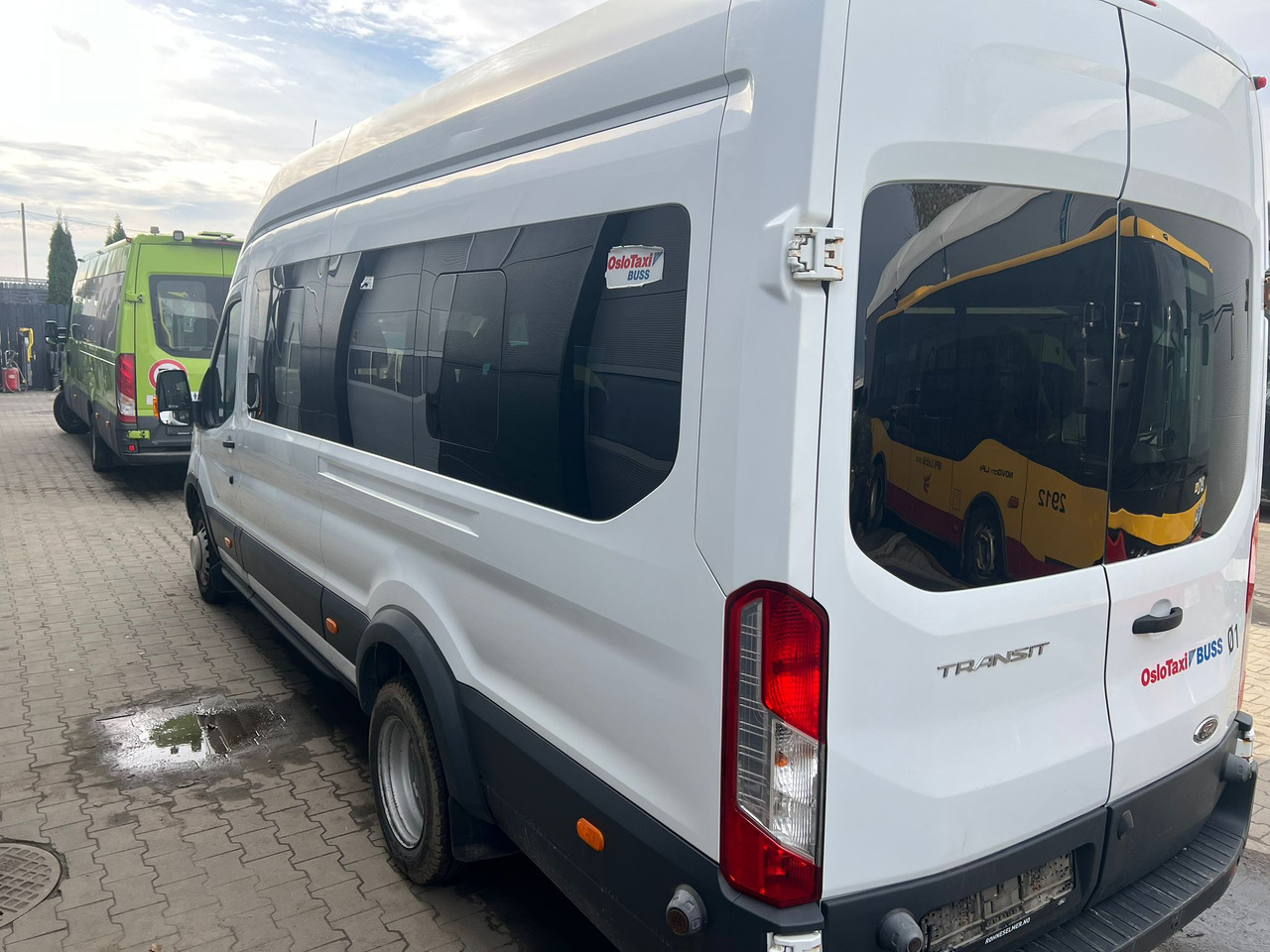 FORD TRANSIT - Mikroautobuss, Pasažieru furgons: foto 4 FORD TRANSIT - Mikroautobuss, Pasažieru furgons: foto 4