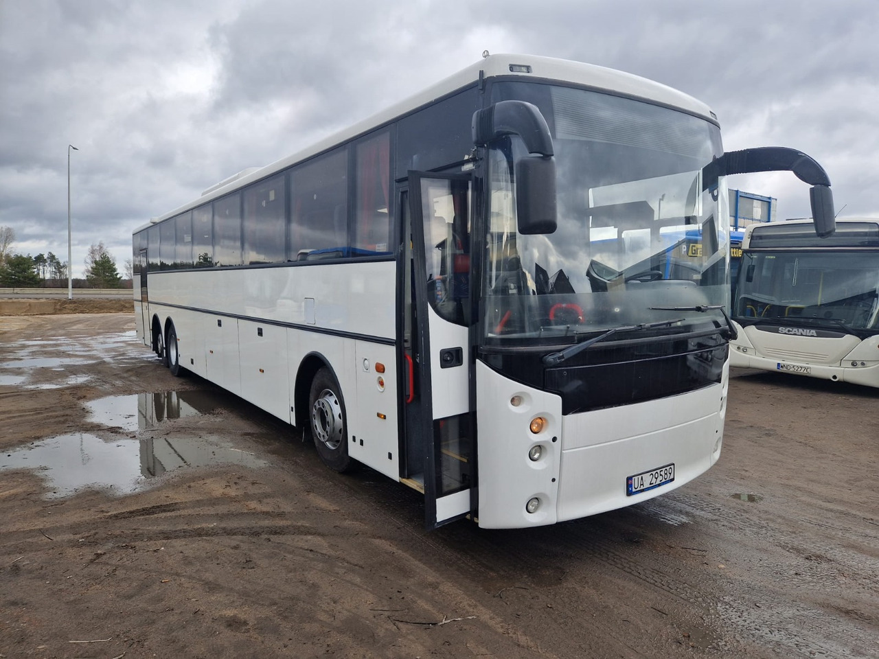 VOLVO B12B VEST HORISONT - Starppilsētu autobuss: foto 2 VOLVO B12B VEST HORISONT - Starppilsētu autobuss: foto 2