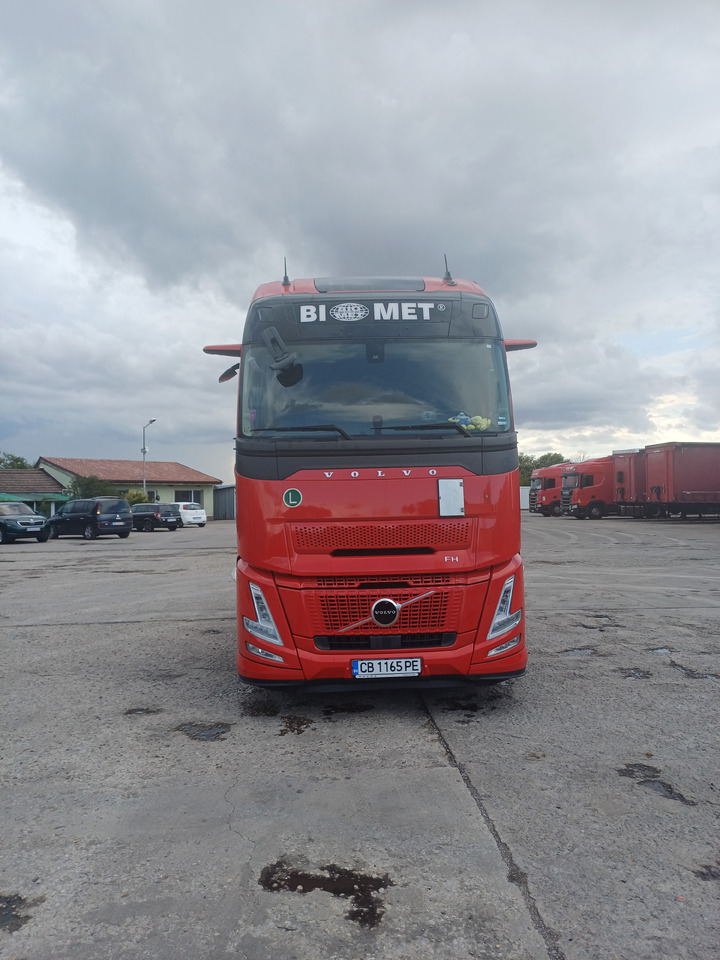 VOLVO FH 460T 4x2T , AERO , 3 PIECES - Vilcējs: foto 3 VOLVO FH 460T 4x2T , AERO , 3 PIECES - Vilcējs: foto 3