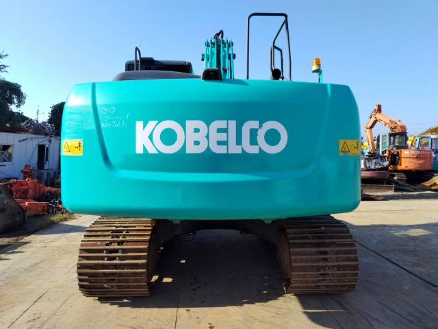 KOBELCO SK200-9 - Kāpurķēžu ekskavators: foto 4 KOBELCO SK200-9 - Kāpurķēžu ekskavators: foto 4