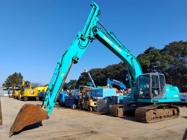 KOBELCO SK200-9 - Kāpurķēžu ekskavators: foto 1 KOBELCO SK200-9 - Kāpurķēžu ekskavators: foto 1