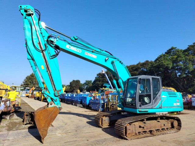 KOBELCO SK200-9 - Kāpurķēžu ekskavators: foto 2 KOBELCO SK200-9 - Kāpurķēžu ekskavators: foto 2