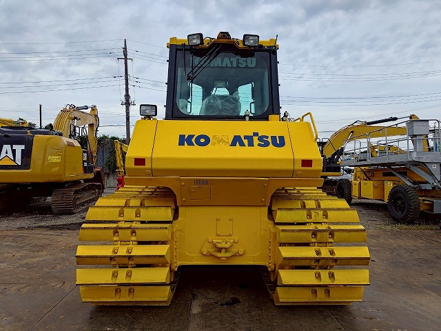KOMATSU D65PX-18 - Buldozers: foto 4 KOMATSU D65PX-18 - Buldozers: foto 4