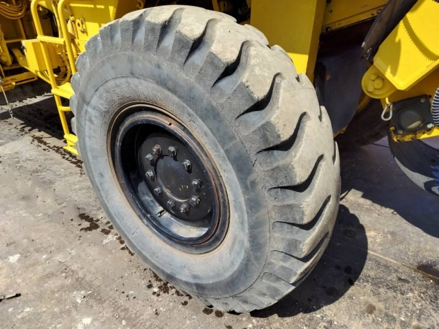 Asfalta frēze KOMATSU GC380F-2: foto 6