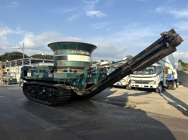 MOROOKA MC-2000 - Šķeldotājs: foto 3 MOROOKA MC-2000 - Šķeldotājs: foto 3