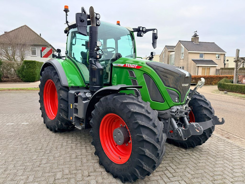 Fendt 718 Vario Power+ Gen 6 - Traktors: foto 4 Fendt 718 Vario Power+ Gen 6 - Traktors: foto 4