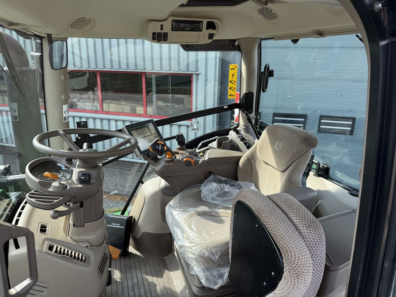 John Deere 6250R Ultimate Edition Autopowr - Traktors: foto 5 John Deere 6250R Ultimate Edition Autopowr - Traktors: foto 5