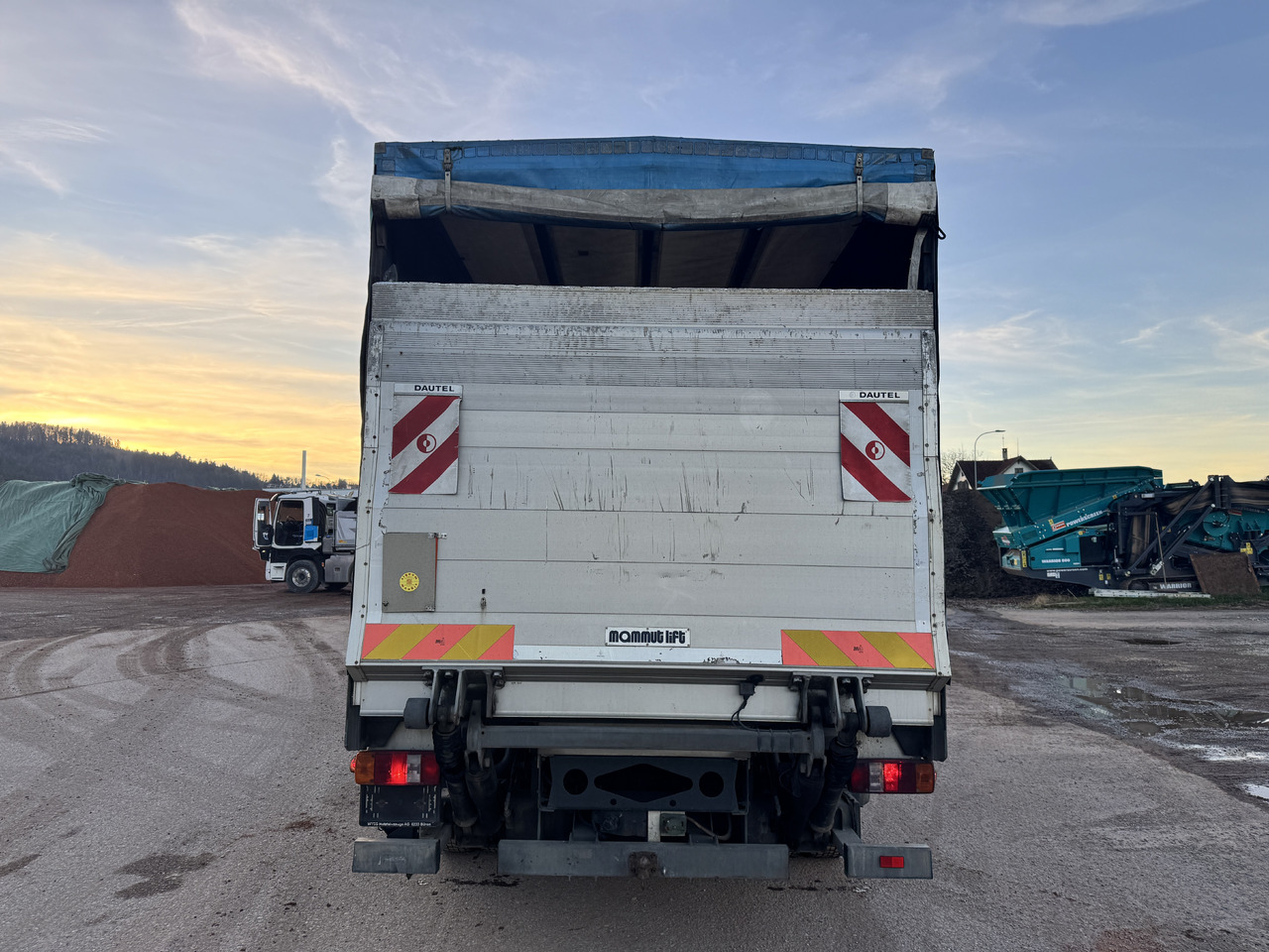 MERCEDES-BENZ Atego 818 - Kravas automašīna ar tentu: foto 4 MERCEDES-BENZ Atego 818 - Kravas automašīna ar tentu: foto 4