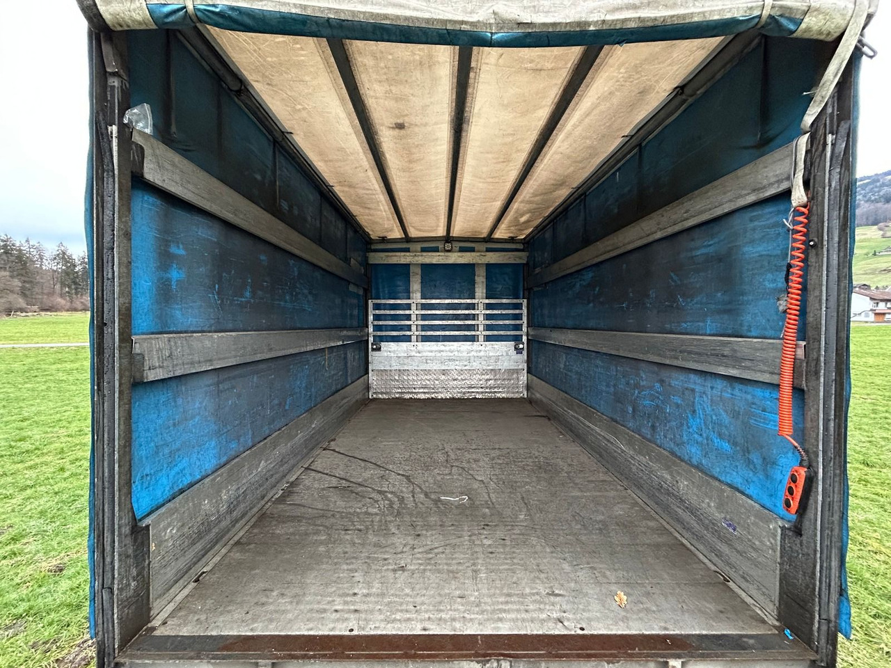 MERCEDES-BENZ Atego 818 - Kravas automašīna ar tentu: foto 5 MERCEDES-BENZ Atego 818 - Kravas automašīna ar tentu: foto 5