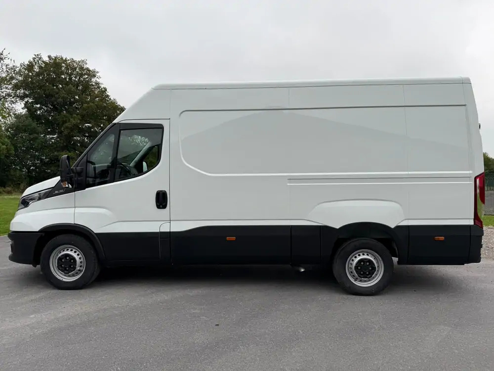 Iveco Daily 35-140 *L3H2*DISPO DE STOCK*Airco*Cruise control - Kravas mikroautobuss: foto 4 Iveco Daily 35-140 *L3H2*DISPO DE STOCK*Airco*Cruise control - Kravas mikroautobuss: foto 4