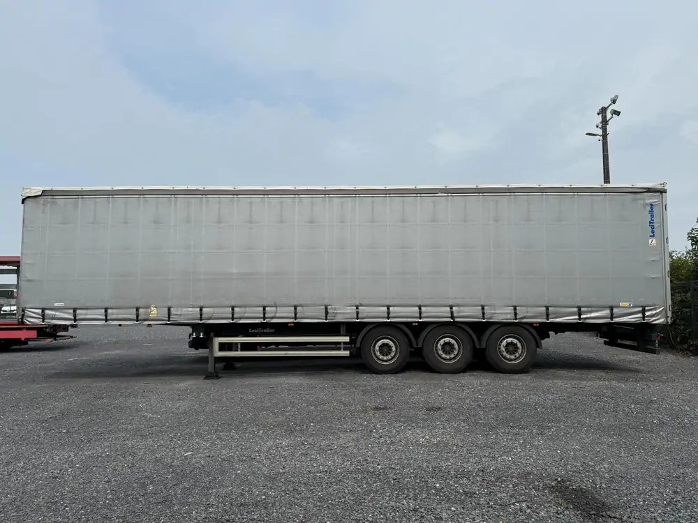 LeciTrailer Tautliner 3E20 Tautliner 3E20*1er essieu relevable*essieux SAF - Tenta puspiekabe: foto 5 LeciTrailer Tautliner 3E20 Tautliner 3E20*1er essieu relevable*essieux SAF - Tenta puspiekabe: foto 5