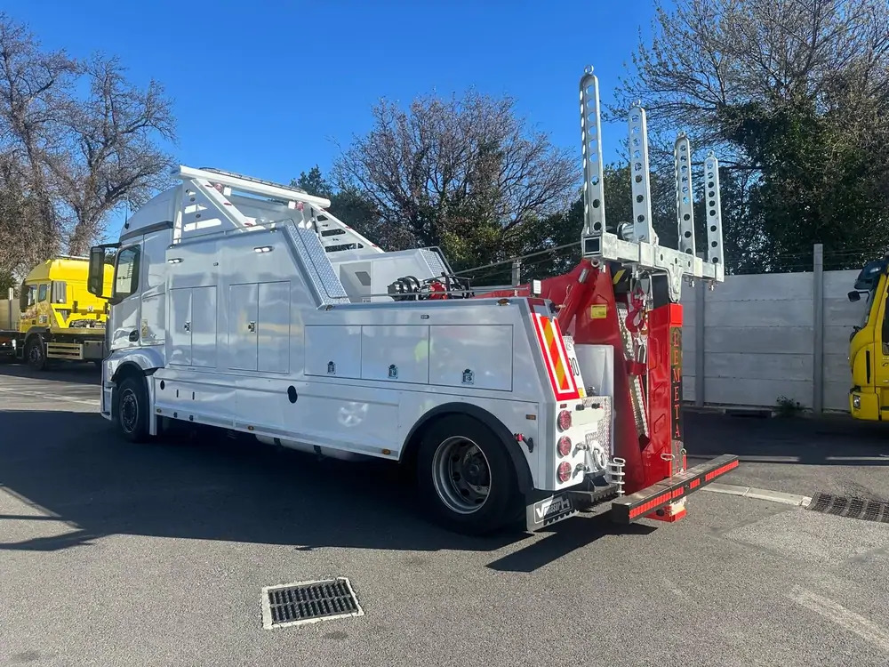 Mercedes-Benz Actros 1943 *NOUVELLE SUPERTRUCTURE GRS 20000 VEMASUR*FULL AIR - Auto evakuators: foto 4 Mercedes-Benz Actros 1943 *NOUVELLE SUPERTRUCTURE GRS 20000 VEMASUR*FULL AIR - Auto evakuators: foto 4