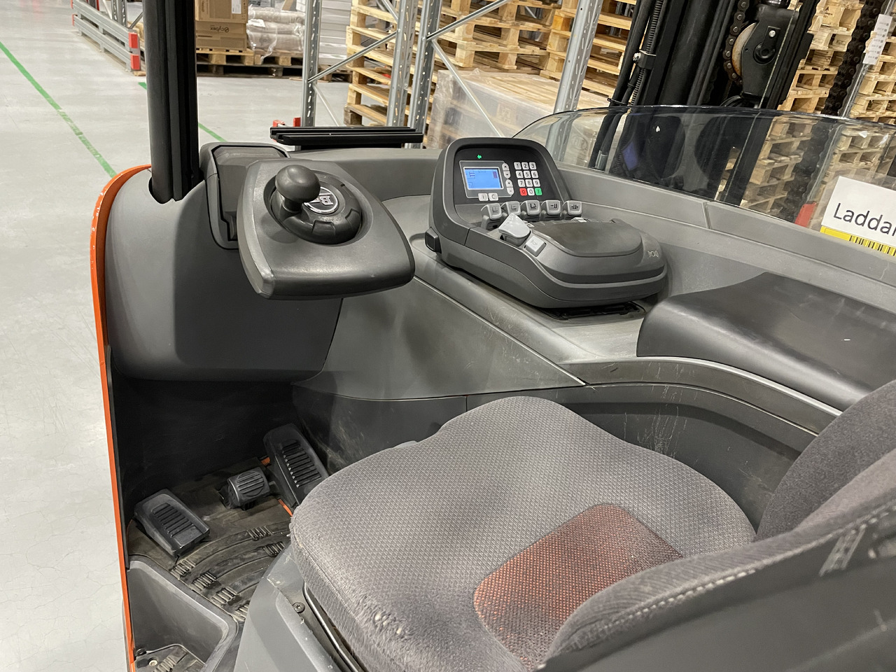 TOYOTA BT-RRE 160E - Bīdmasta krautņotājs: foto 2 TOYOTA BT-RRE 160E - Bīdmasta krautņotājs: foto 2