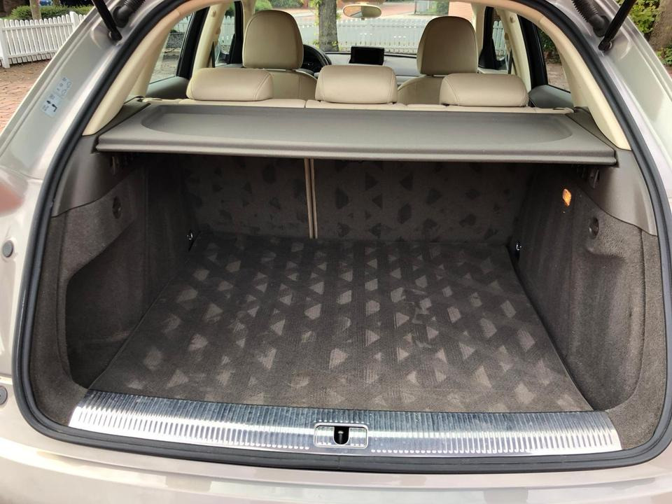 Audi Q3 TFSI + quattro + Autom. + ANK. + TÜV - Vieglā automašīna: foto 5 Audi Q3 TFSI + quattro + Autom. + ANK. + TÜV - Vieglā automašīna: foto 5