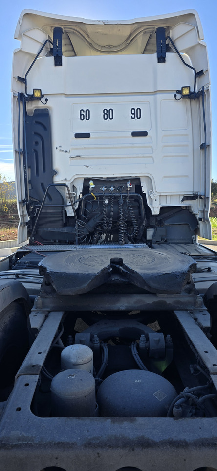 MAN TGX 18 500 - Vilcējs: foto 2 MAN TGX 18 500 - Vilcējs: foto 2