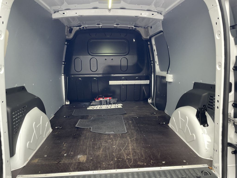 Renault Kangoo 1.5 dCi E6 Maxi R-link Lease €193 p/m Airco, Navi, PDC, Trekhaak, onderhoudshistorie aanwezig līzingu Renault Kangoo 1.5 dCi E6 Maxi R-link Lease €193 p/m Airco, Navi, PDC, Trekhaak, onderhoudshistorie aanwezig: foto 16
