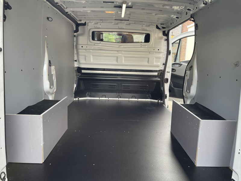 Mazs furgons Renault Trafic 1.6 dCi 126pk E6 Comfort 3 zits BPM Vrij! Lease €240 p/m, Airco, Navi, Trekhaak, PDC, Volledig onderhoudshistorie aanwezig: foto 16