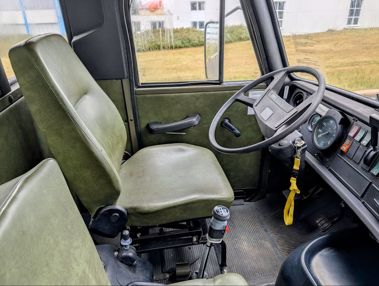 VOLVO N10 - Kravas automašīna ar slēgto virsbūvi: foto 5 VOLVO N10 - Kravas automašīna ar slēgto virsbūvi: foto 5