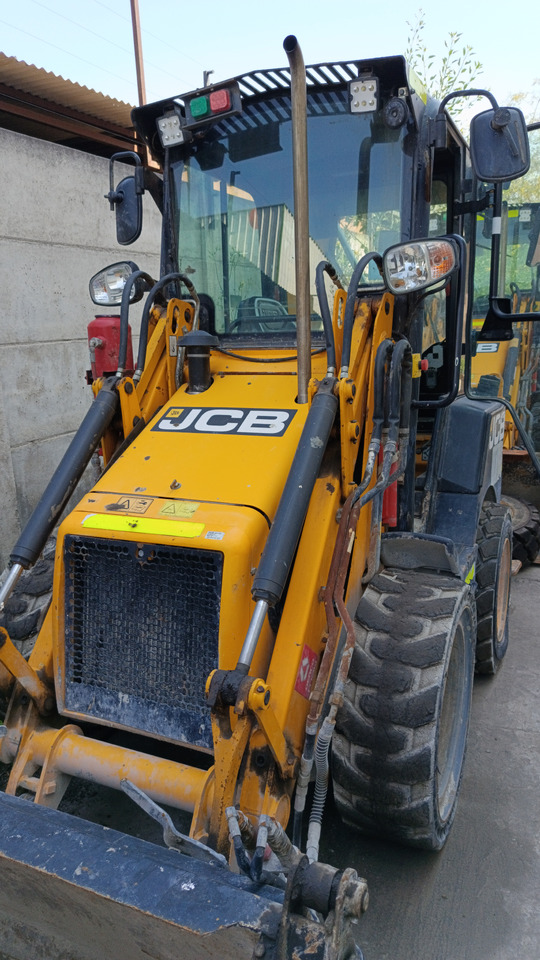 JCB 1CX 08M3WL - Ekskavators-iekrāvējs: foto 3 JCB 1CX 08M3WL - Ekskavators-iekrāvējs: foto 3