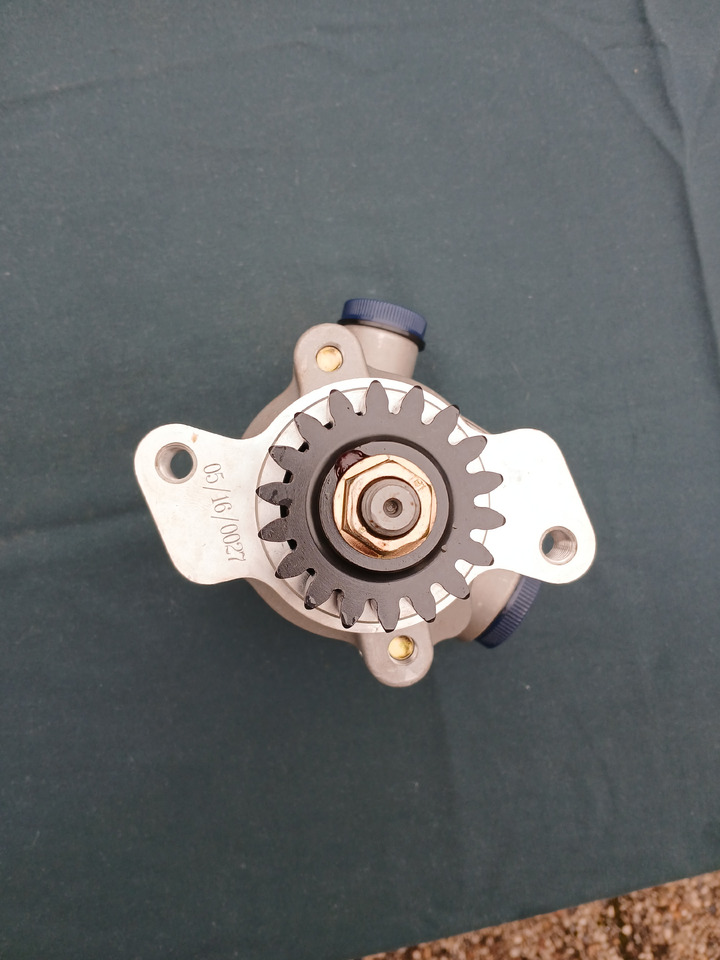Steeringpump DT 592103 for Daf  - Stūres pastiprinātāja sūknis: foto 2 Steeringpump DT 592103 for Daf  - Stūres pastiprinātāja sūknis: foto 2
