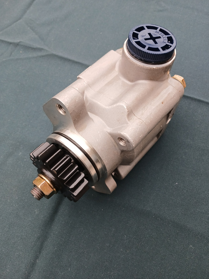 Steeringpump DT 592103 for Daf  - Stūres pastiprinātāja sūknis: foto 1 Steeringpump DT 592103 for Daf  - Stūres pastiprinātāja sūknis: foto 1