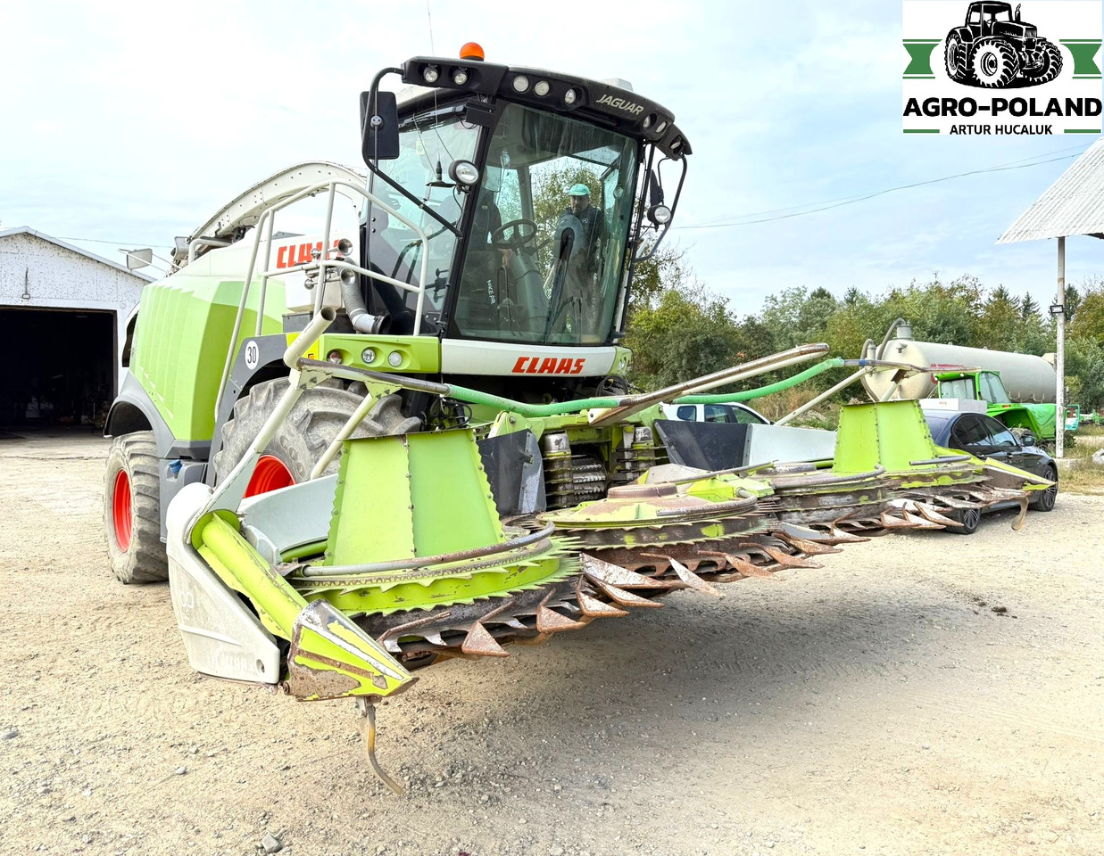 CLAAS JAGUAR 940 - 2014 ROK - 4X4 + ORBIS 600 + PU 300 - Lopbarības kombains: foto 2 CLAAS JAGUAR 940 - 2014 ROK - 4X4 + ORBIS 600 + PU 300 - Lopbarības kombains: foto 2