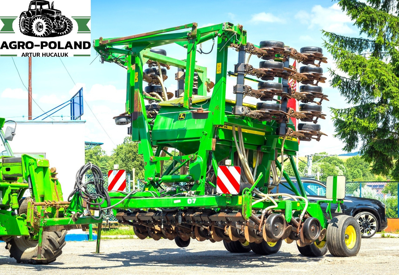 JOHN DEERE 750 A - 6 M - 2008 ROK - Sējmašīna: foto 1 JOHN DEERE 750 A - 6 M - 2008 ROK - Sējmašīna: foto 1