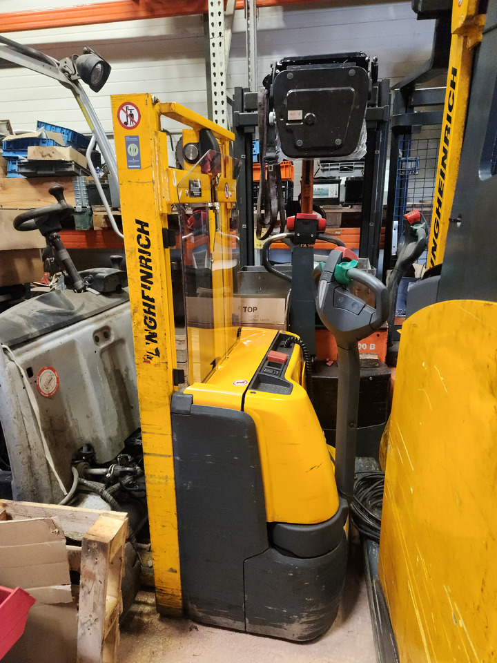 JUNGHEINRICH EJC110 250ZT - Krautņotājs: foto 1 JUNGHEINRICH EJC110 250ZT - Krautņotājs: foto 1