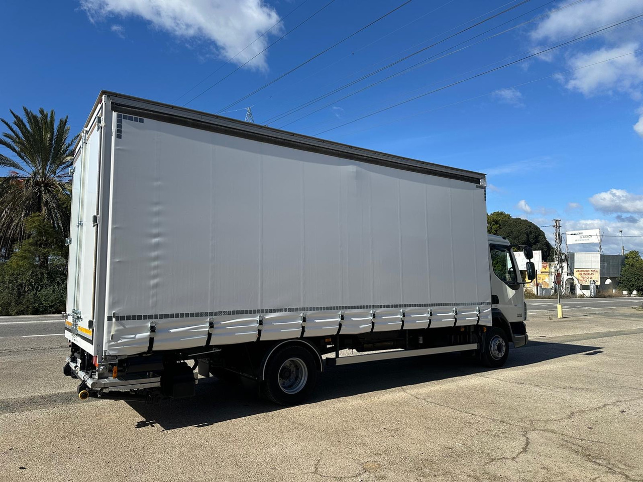 DAF LF 45.250 - Kravas automašīna ar tentu: foto 3 DAF LF 45.250 - Kravas automašīna ar tentu: foto 3