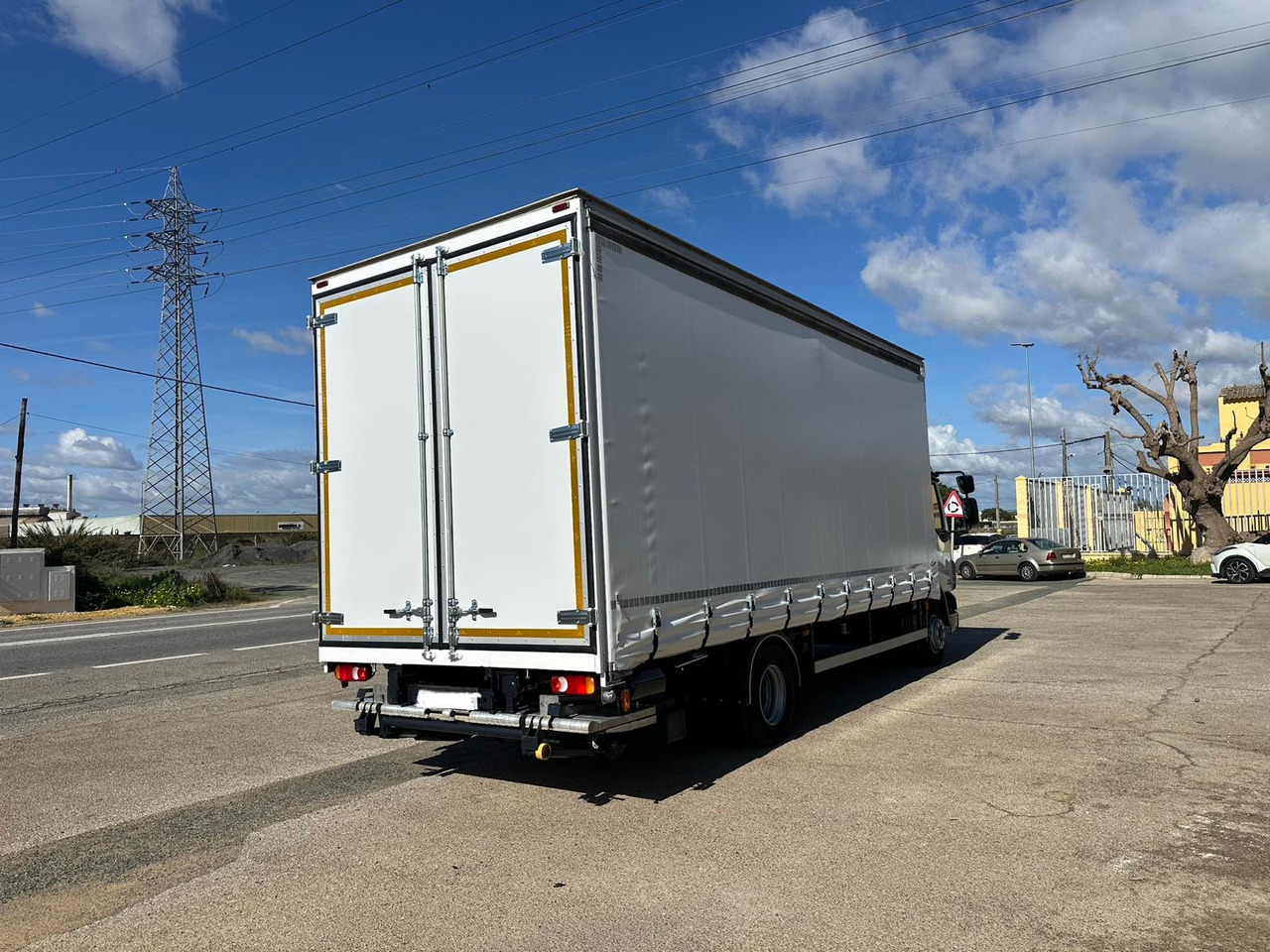 DAF LF 45.250 - Kravas automašīna ar tentu: foto 5 DAF LF 45.250 - Kravas automašīna ar tentu: foto 5