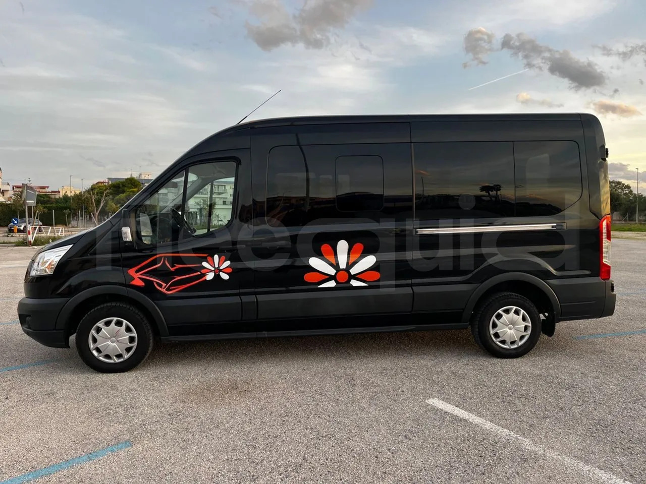 Mikroautobuss, Pasažieru furgons Ford Transit: foto 6 Mikroautobuss, Pasažieru furgons Ford Transit: foto 6