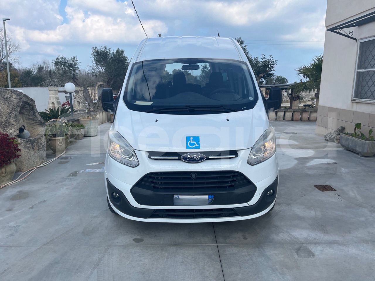 Ford Transit - Mikroautobuss, Pasažieru furgons: foto 2 Ford Transit - Mikroautobuss, Pasažieru furgons: foto 2