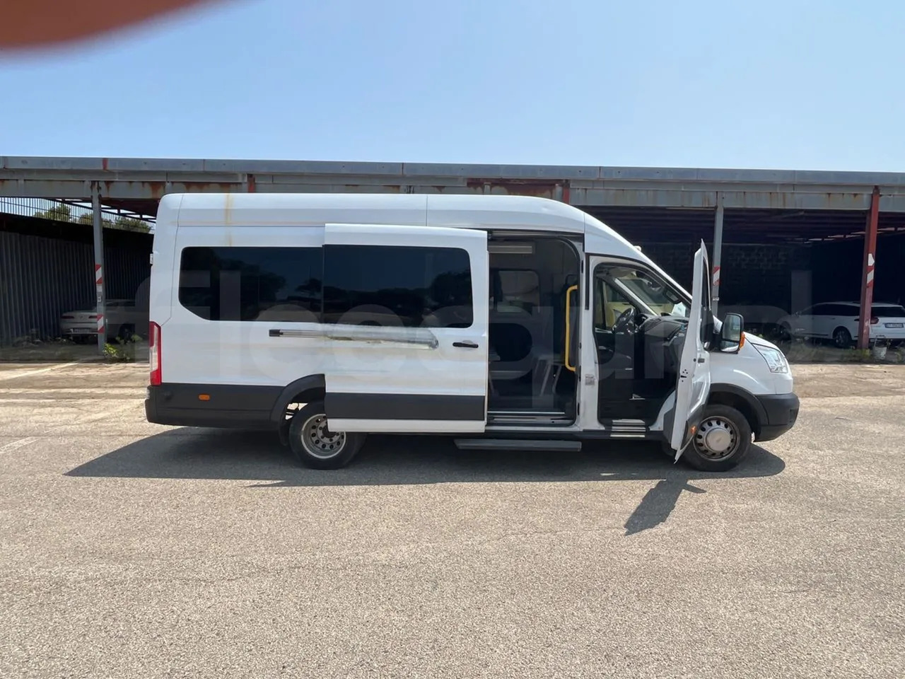 Mikroautobuss, Pasažieru furgons Ford Transit: foto 12
