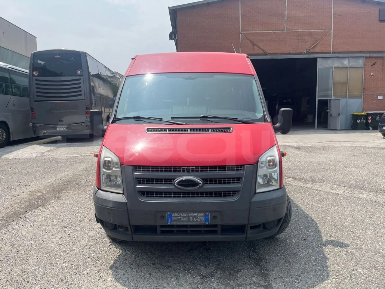 Ford Transit Tourneo - Mikroautobuss, Pasažieru furgons: foto 1 Ford Transit Tourneo - Mikroautobuss, Pasažieru furgons: foto 1