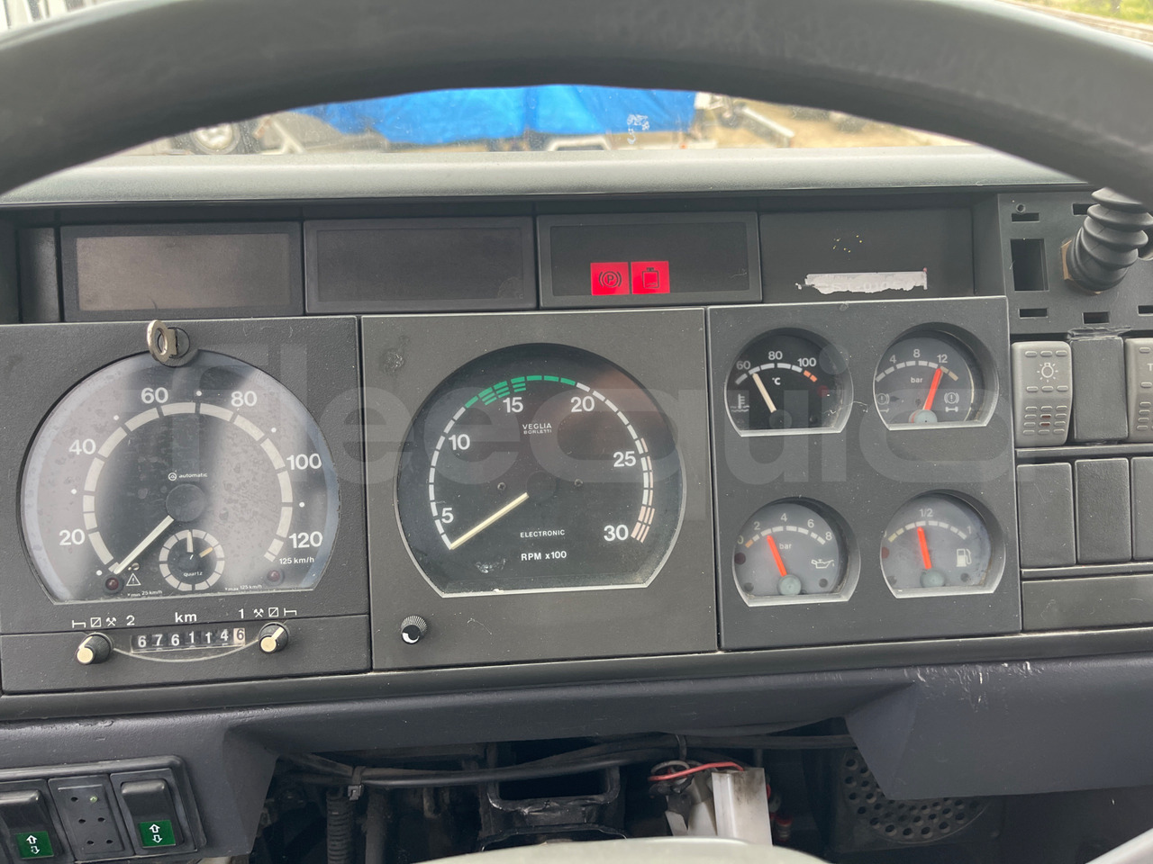 Irisbus 397E.12 - Piepilsētas autobuss: foto 3 Irisbus 397E.12 - Piepilsētas autobuss: foto 3