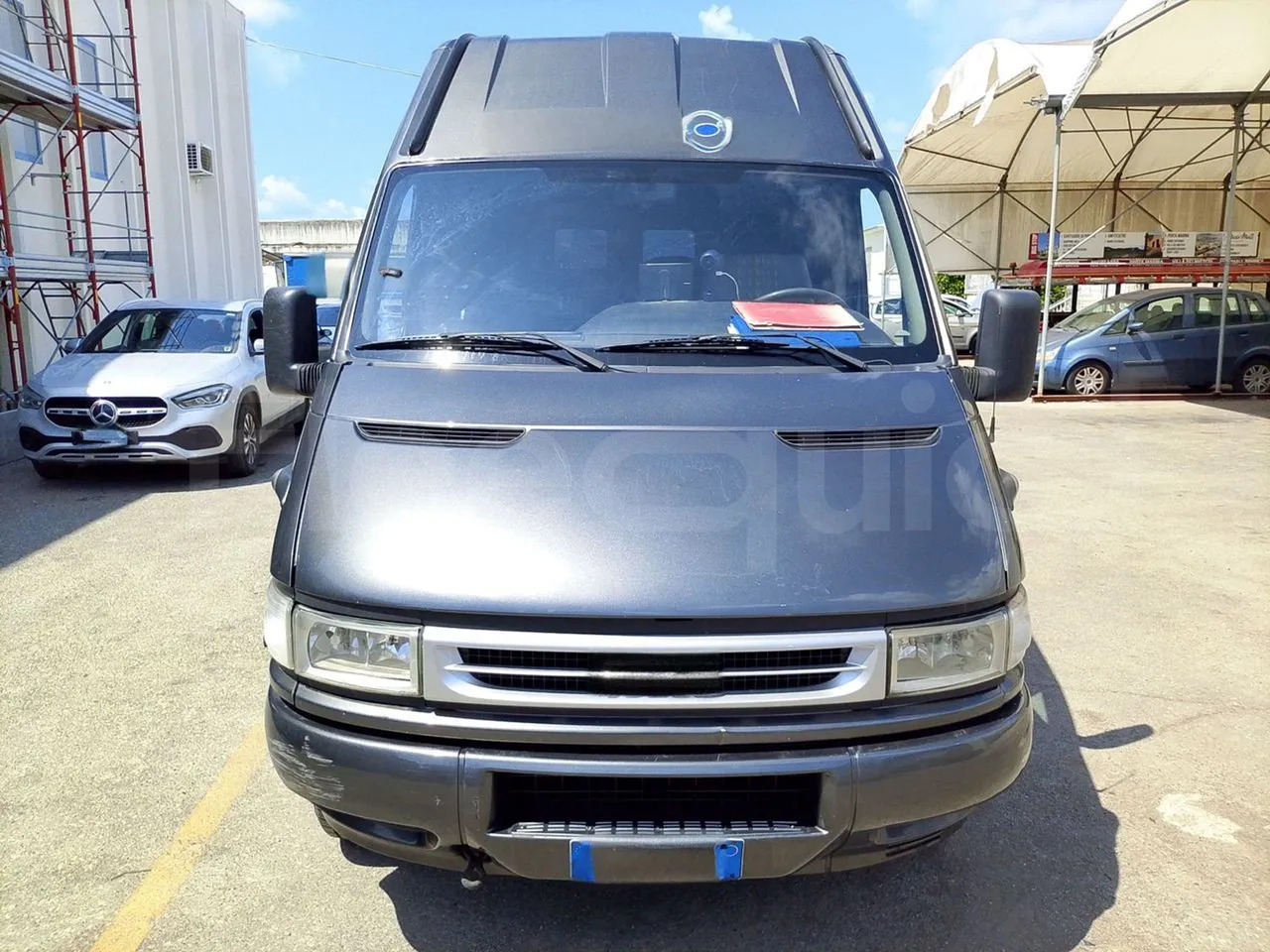 Iveco Daily - Mikroautobuss, Pasažieru furgons: foto 2 Iveco Daily - Mikroautobuss, Pasažieru furgons: foto 2