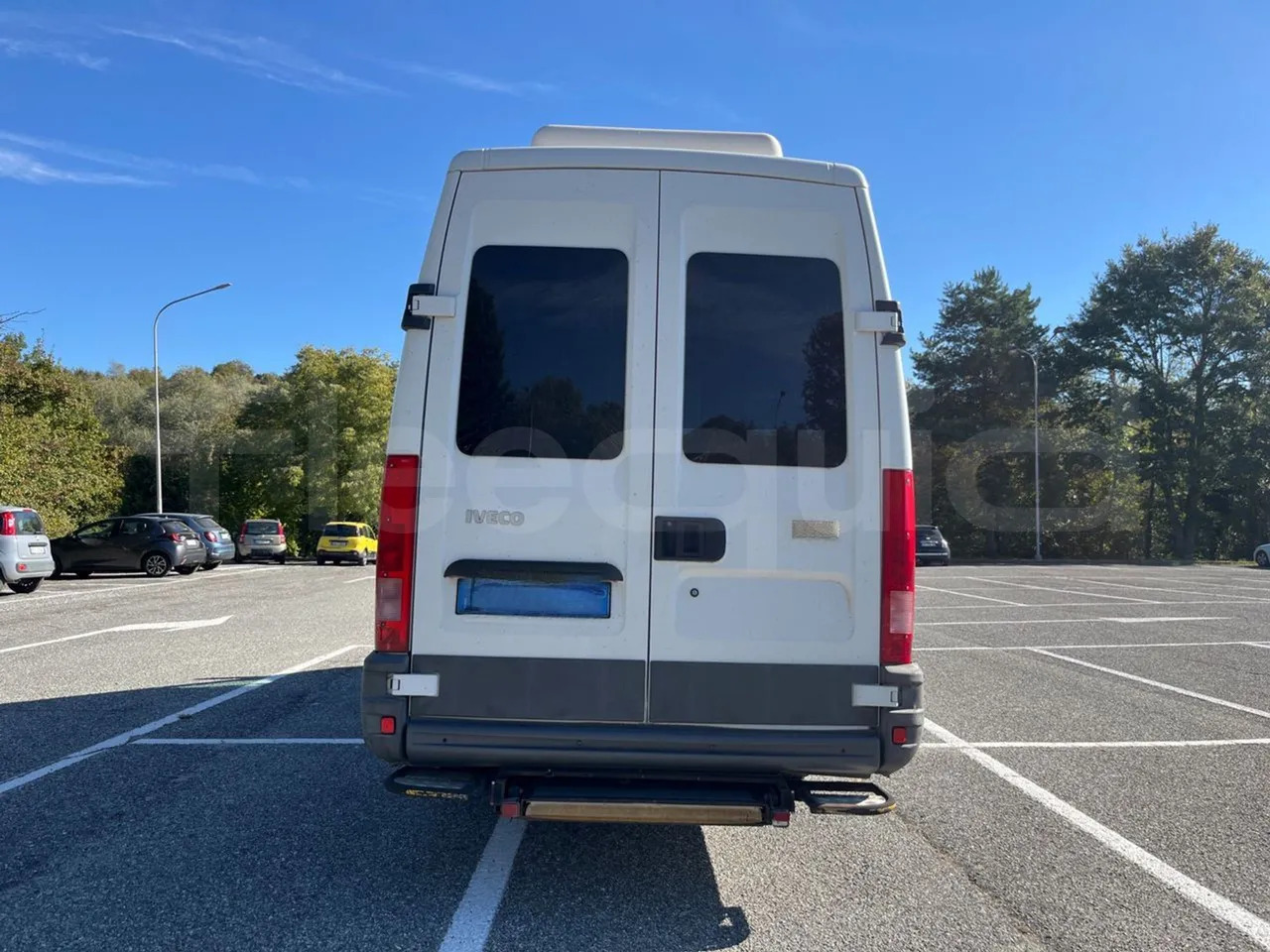 Iveco Daily - Piepilsētas autobuss: foto 5 Iveco Daily - Piepilsētas autobuss: foto 5