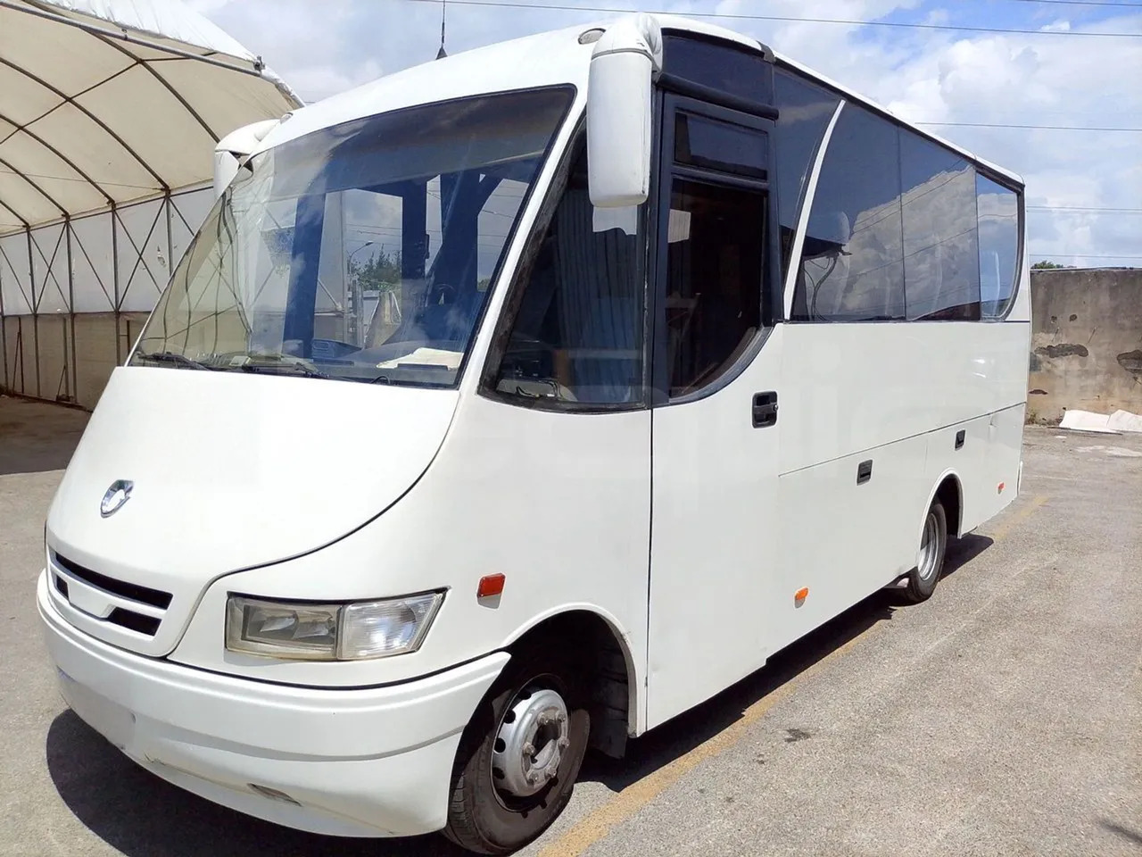 Iveco Daily - Starppilsētu autobuss: foto 1 Iveco Daily - Starppilsētu autobuss: foto 1