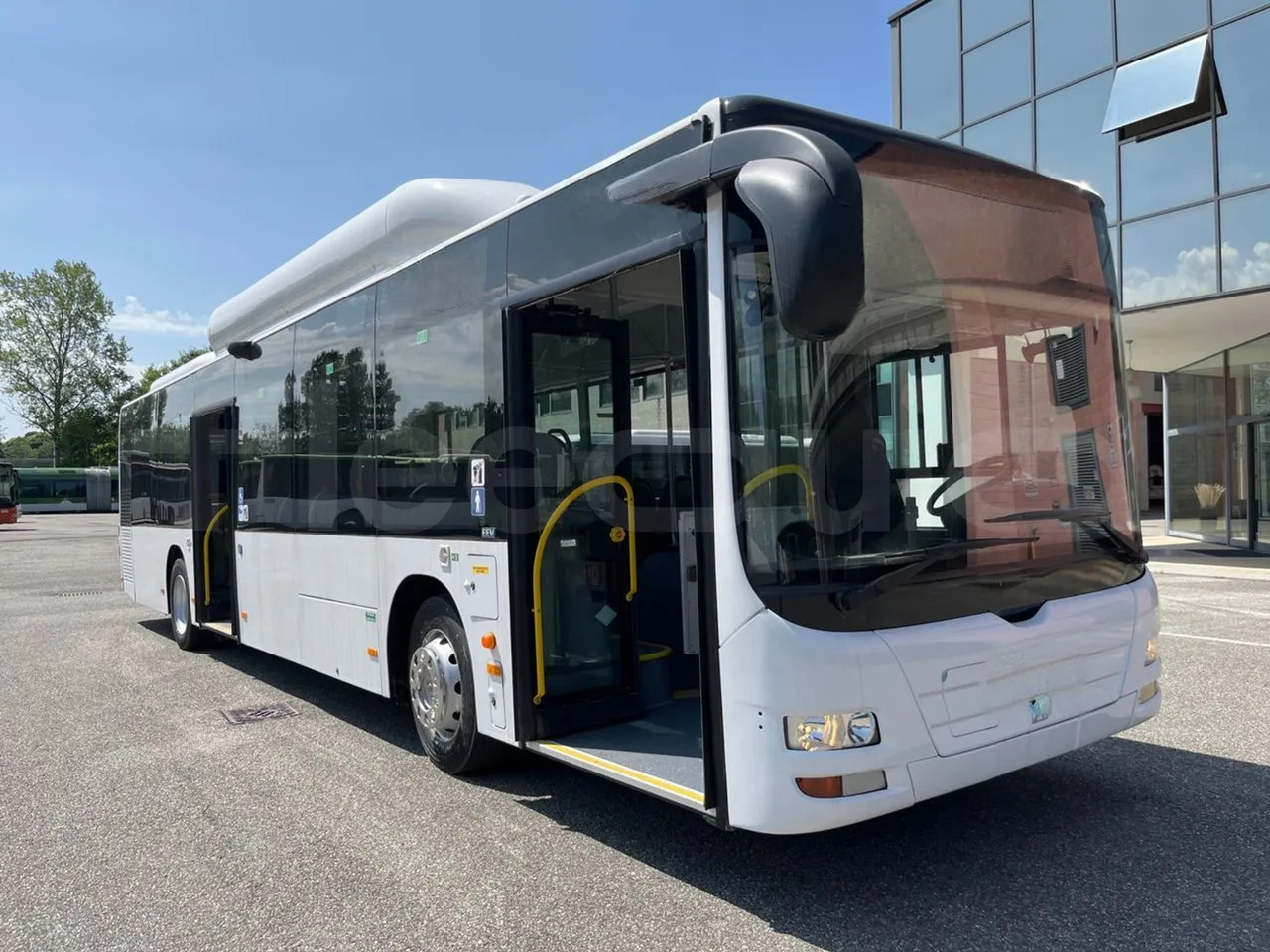 Man A21 līzingu Man A21: foto 10